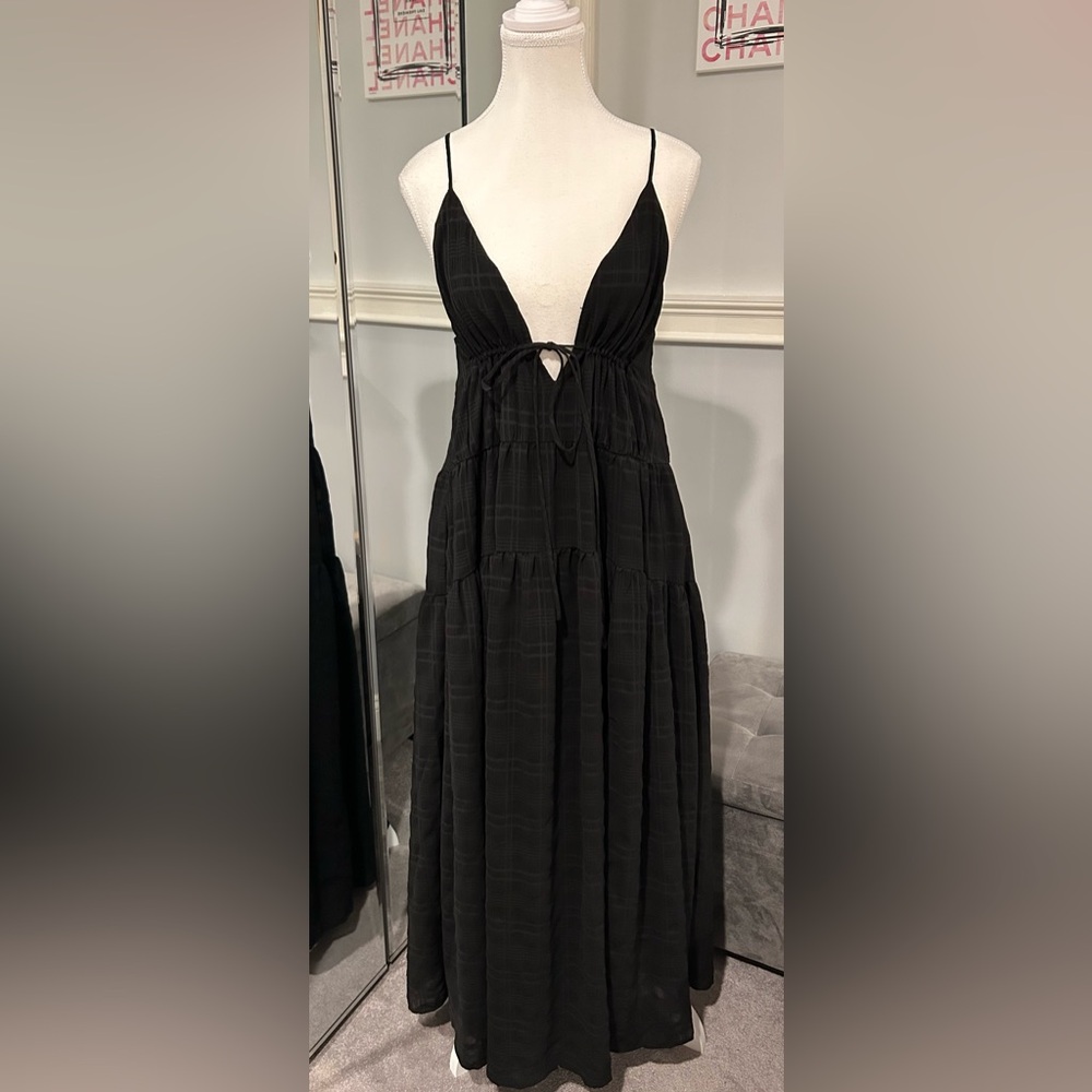 ASTR The Label Lizbeth Black Maxi Dress Size Small Like New